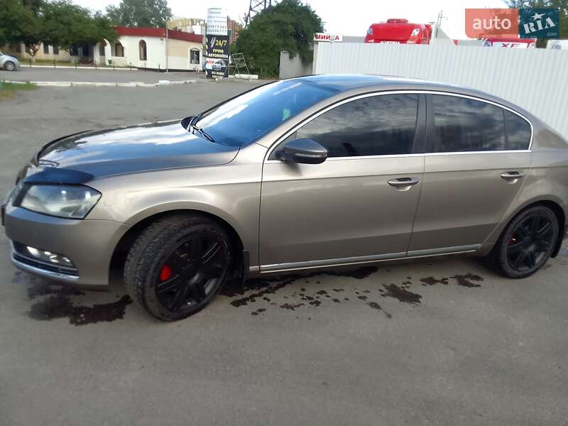 Volkswagen Passat 2011