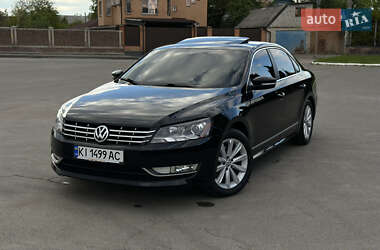 Седан Volkswagen Passat 2012 в Киеве