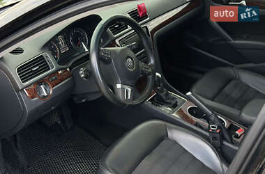 Седан Volkswagen Passat 2012 в 