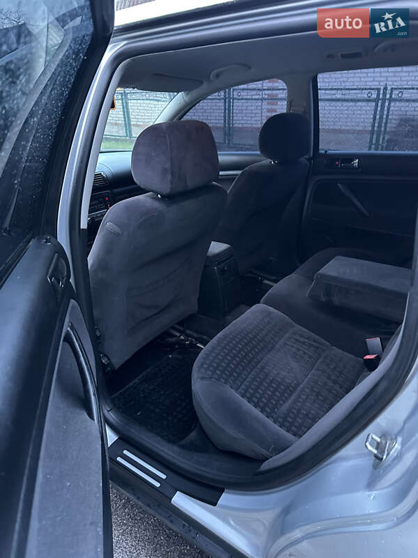 Універсал Volkswagen Passat 2001 в Калинівці