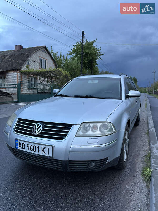 Універсал Volkswagen Passat 2001 в Калинівці