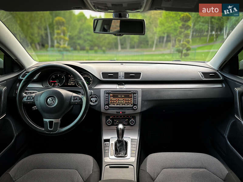 Універсал Volkswagen Passat 2010 в Хмельницькому