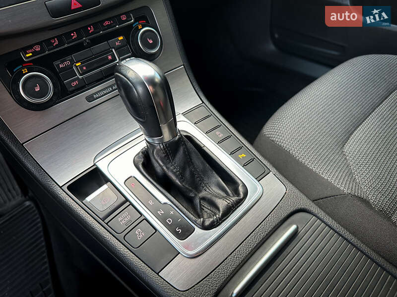 Універсал Volkswagen Passat 2010 в Хмельницькому