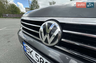 Универсал Volkswagen Passat 2015 в 