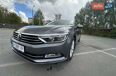 Универсал Volkswagen Passat 2015 в 