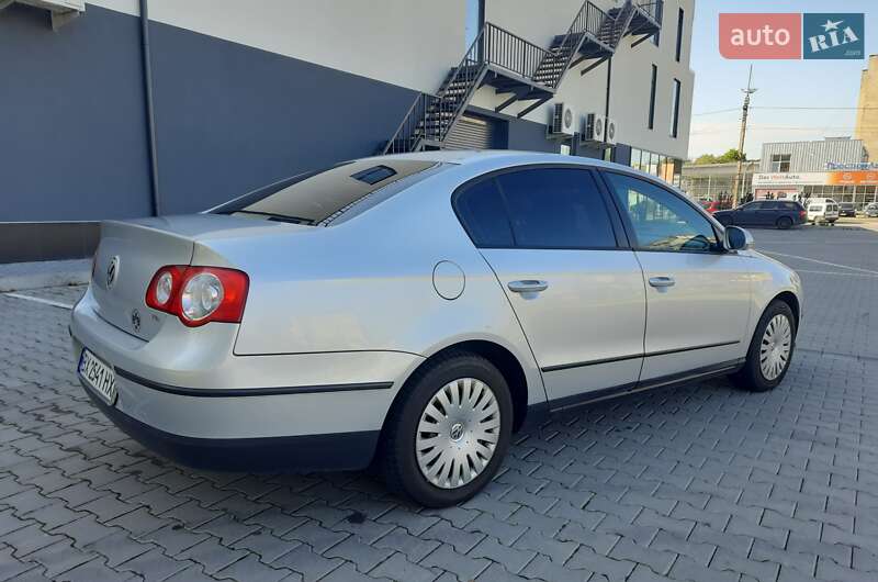 Седан Volkswagen Passat 2005 в Хмельницком
