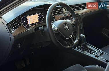 Седан Volkswagen Passat 2018 в 