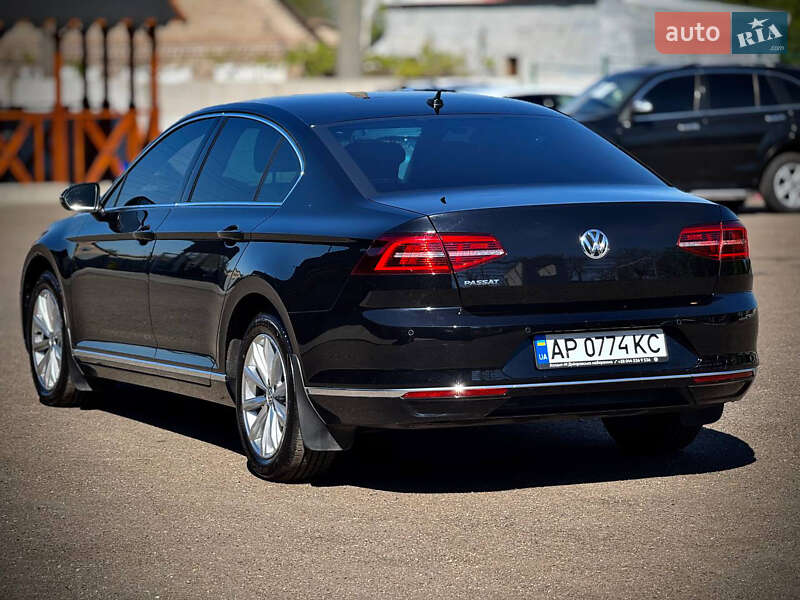Седан Volkswagen Passat 2018 в Запоріжжі