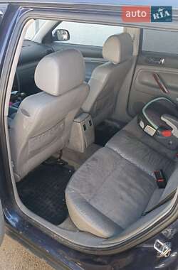 Универсал Volkswagen Passat 1998 в 