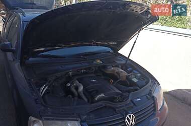 Универсал Volkswagen Passat 1998 в 