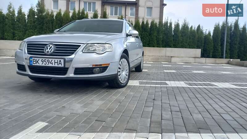 Універсал Volkswagen Passat 2007 в Рівному