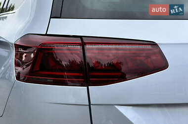 Універсал Volkswagen Passat 2022 в 