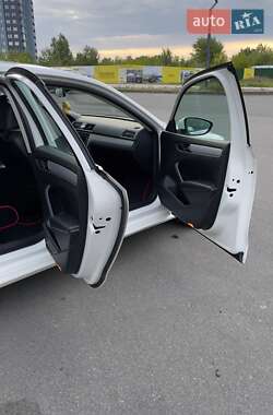 Седан Volkswagen Passat 2011 в 