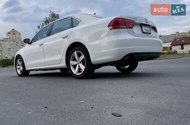 Седан Volkswagen Passat 2011 в 