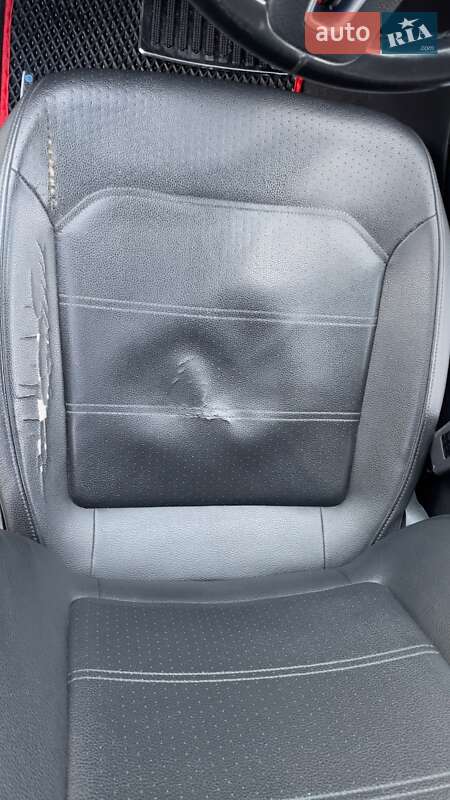 Седан Volkswagen Passat 2011 в Киеве