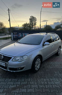 Універсал Volkswagen Passat 2005 в Снятині