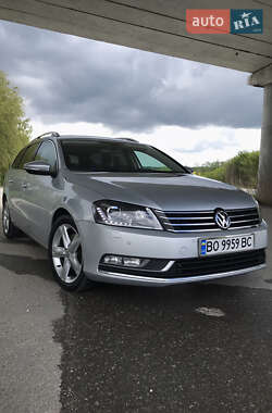 Універсал Volkswagen Passat 2011 в Тернополі