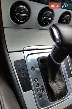 Седан Volkswagen Passat 2009 в 