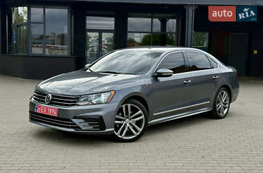 Седан Volkswagen Passat 2016 в 