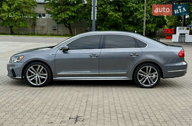 Седан Volkswagen Passat 2016 в 