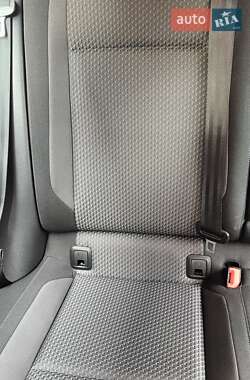 Универсал Volkswagen Passat 2014 в Киеве