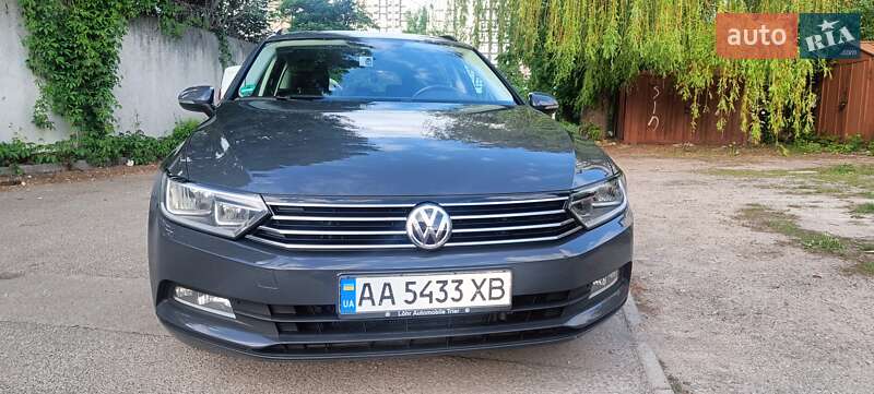 Універсал Volkswagen Passat 2014 в Києві
