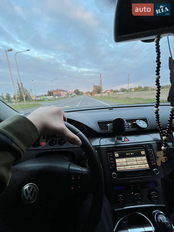 Универсал Volkswagen Passat 2008 в Луцке