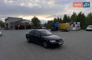 Седан Volkswagen Passat 1997 в 