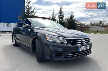 Седан Volkswagen Passat 2017 в 