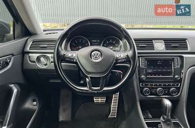 Седан Volkswagen Passat 2017 в 