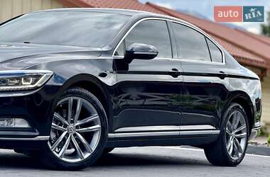 Седан Volkswagen Passat 2015 в 