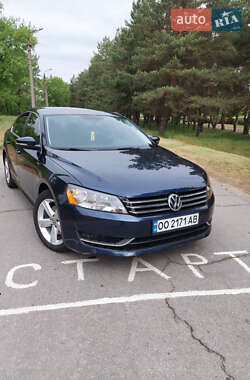 Седан Volkswagen Passat 2013 в Кременчуге