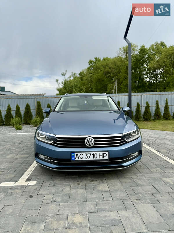 Універсал Volkswagen Passat 2015 в Луцьку