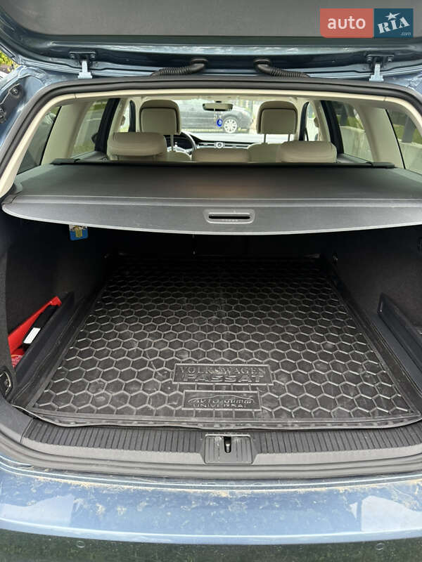 Універсал Volkswagen Passat 2015 в Луцьку