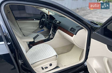 Седан Volkswagen Passat 2012 в 