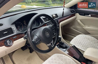 Седан Volkswagen Passat 2012 в 