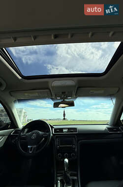 Седан Volkswagen Passat 2014 в 
