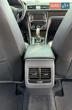 Седан Volkswagen Passat 2014 в 