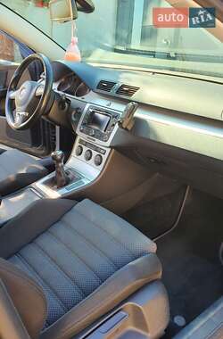 Универсал Volkswagen Passat 2009 в 