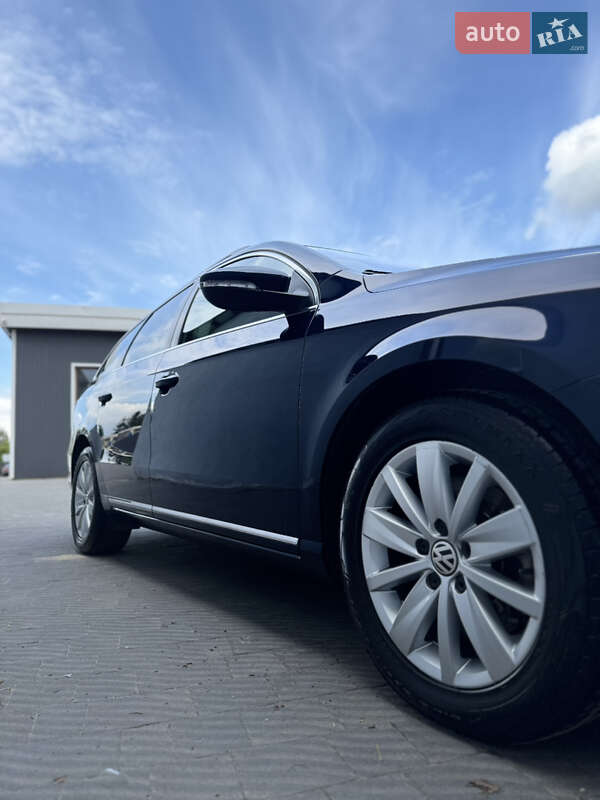 Универсал Volkswagen Passat 2011 в Львове фото 5 Универсал Volkswagen Passat 2011 в Львове