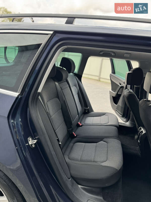 Универсал Volkswagen Passat 2011 в Львове фото 17 Универсал Volkswagen Passat 2011 в Львове