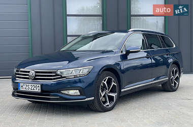 Універсал Volkswagen Passat 2021 в 