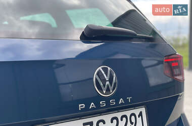 Універсал Volkswagen Passat 2021 в 