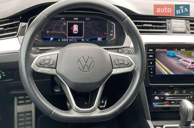 Універсал Volkswagen Passat 2021 в 