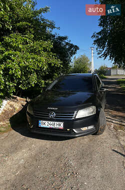 Універсал Volkswagen Passat 2011 в Березному