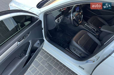 Седан Volkswagen Passat 2020 в 