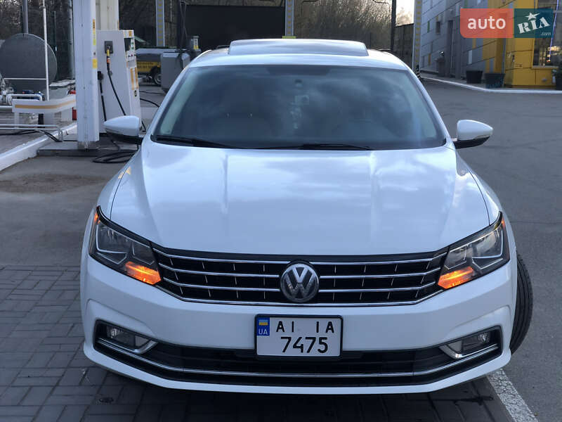 Седан Volkswagen Passat 2016 в Василькове