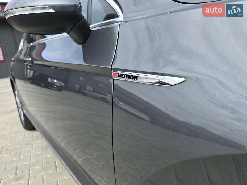 Седан Volkswagen Passat 2016 в Ковелі