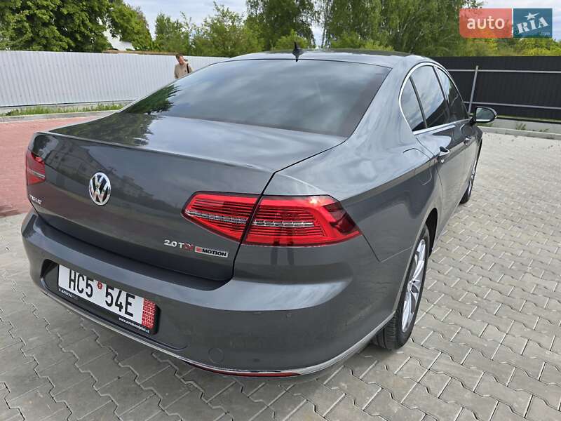 Седан Volkswagen Passat 2016 в Ковелі