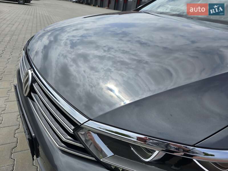 Седан Volkswagen Passat 2016 в Ковелі